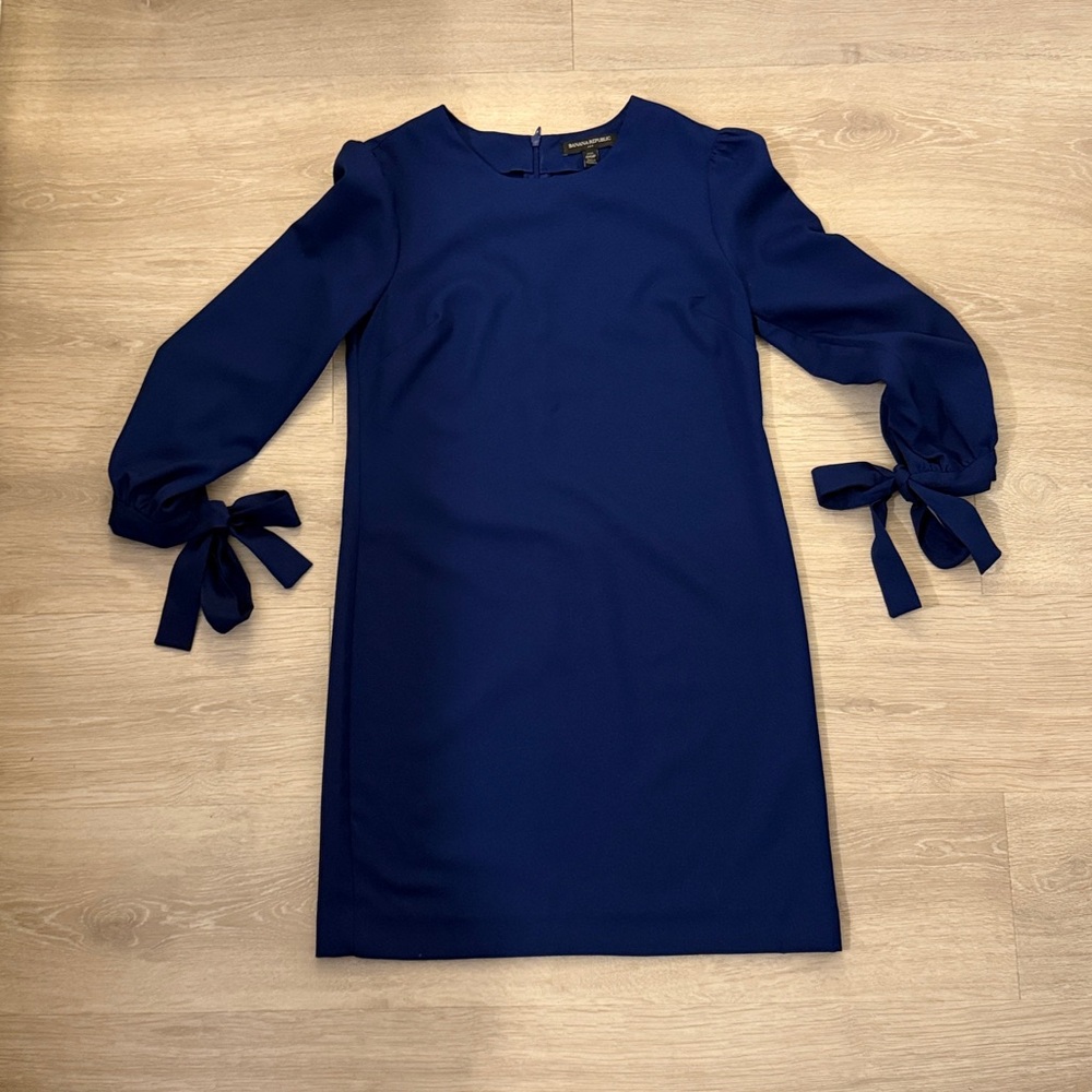 Banana Republic Blue shift dress